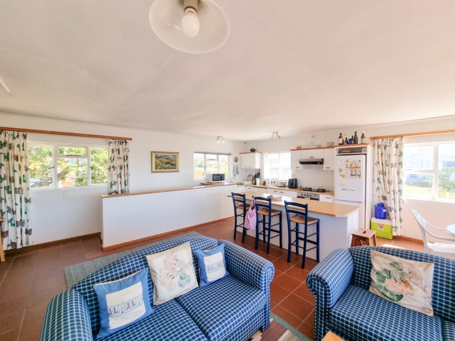 4 Bedroom Property for Sale in Sandbaai Western Cape